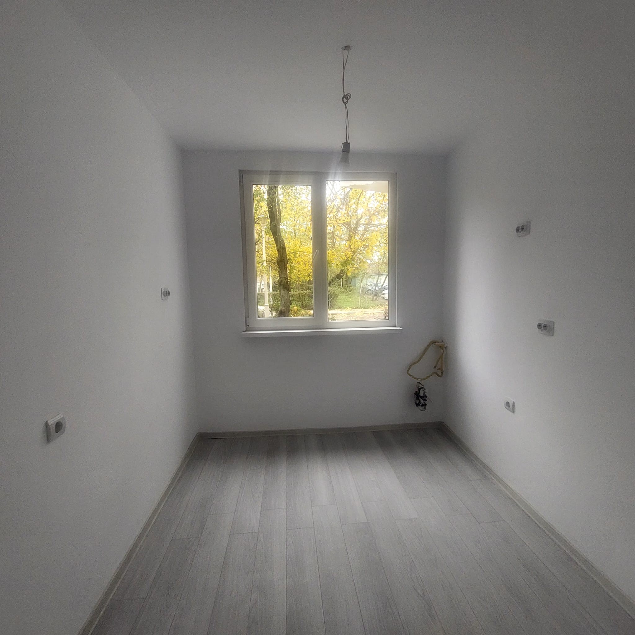 Apartament 2 camere parter renovat